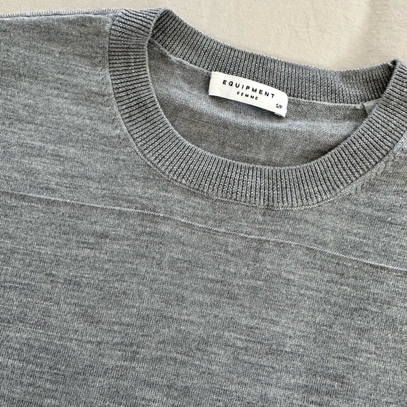 Equipment Gray Crewneck Lightweight Sweater - Picture 2 of 4